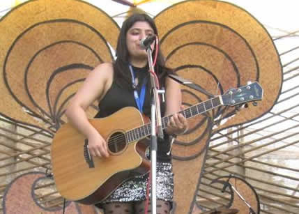 female guitar players suez egypt