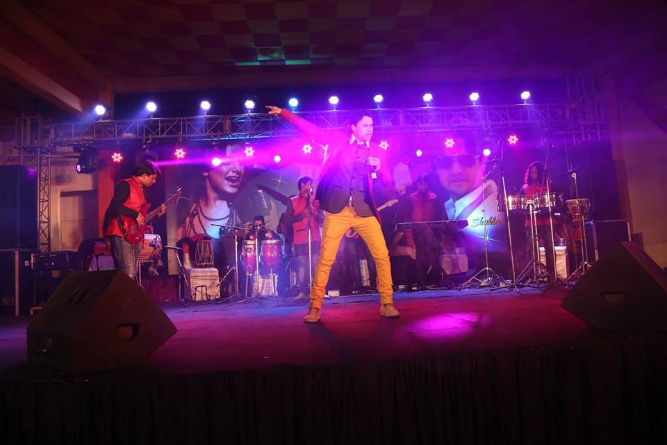 famous male singer suez egypt