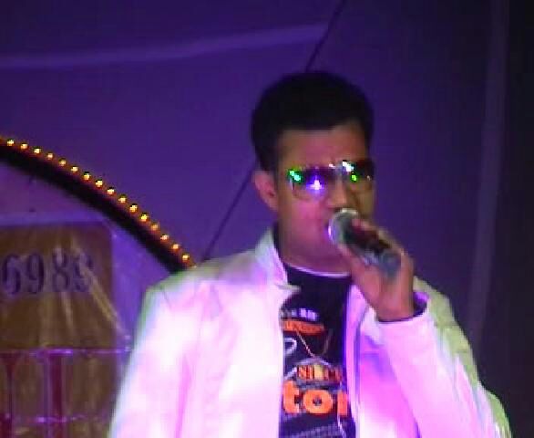 professional male singer suez egypt
