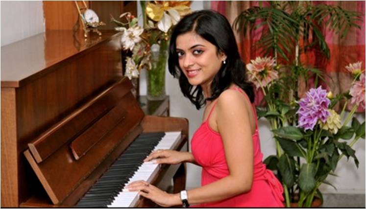 piano players suez egypt