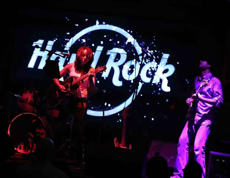 famous rock band suez egypt